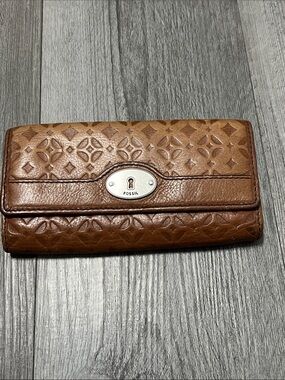 Fossil Embossed Leather Trifold Wallet in Cognac Brown